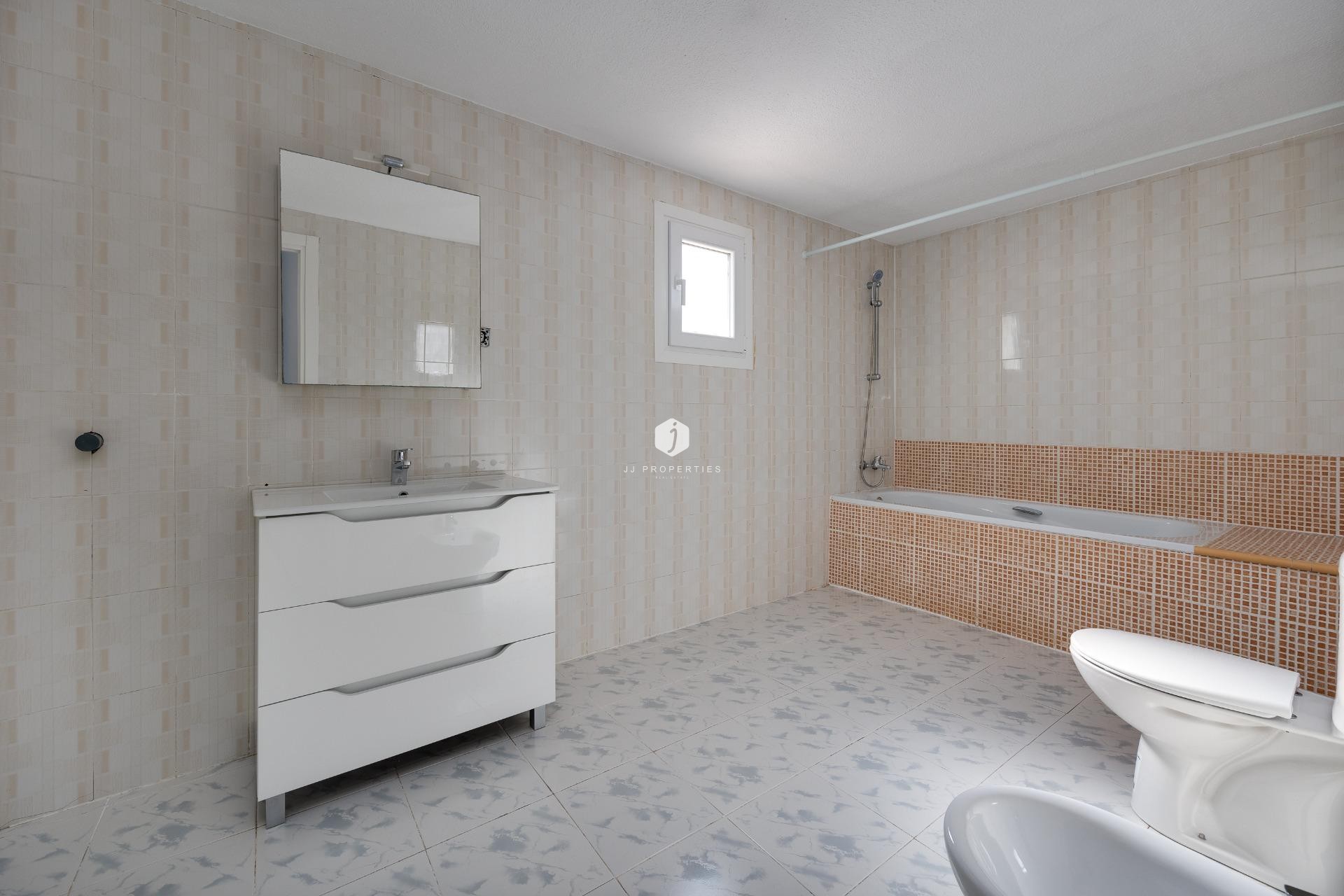 Z drugiej ręki - Villa -
Torrevieja - La Siesta - El Salado - Torreta