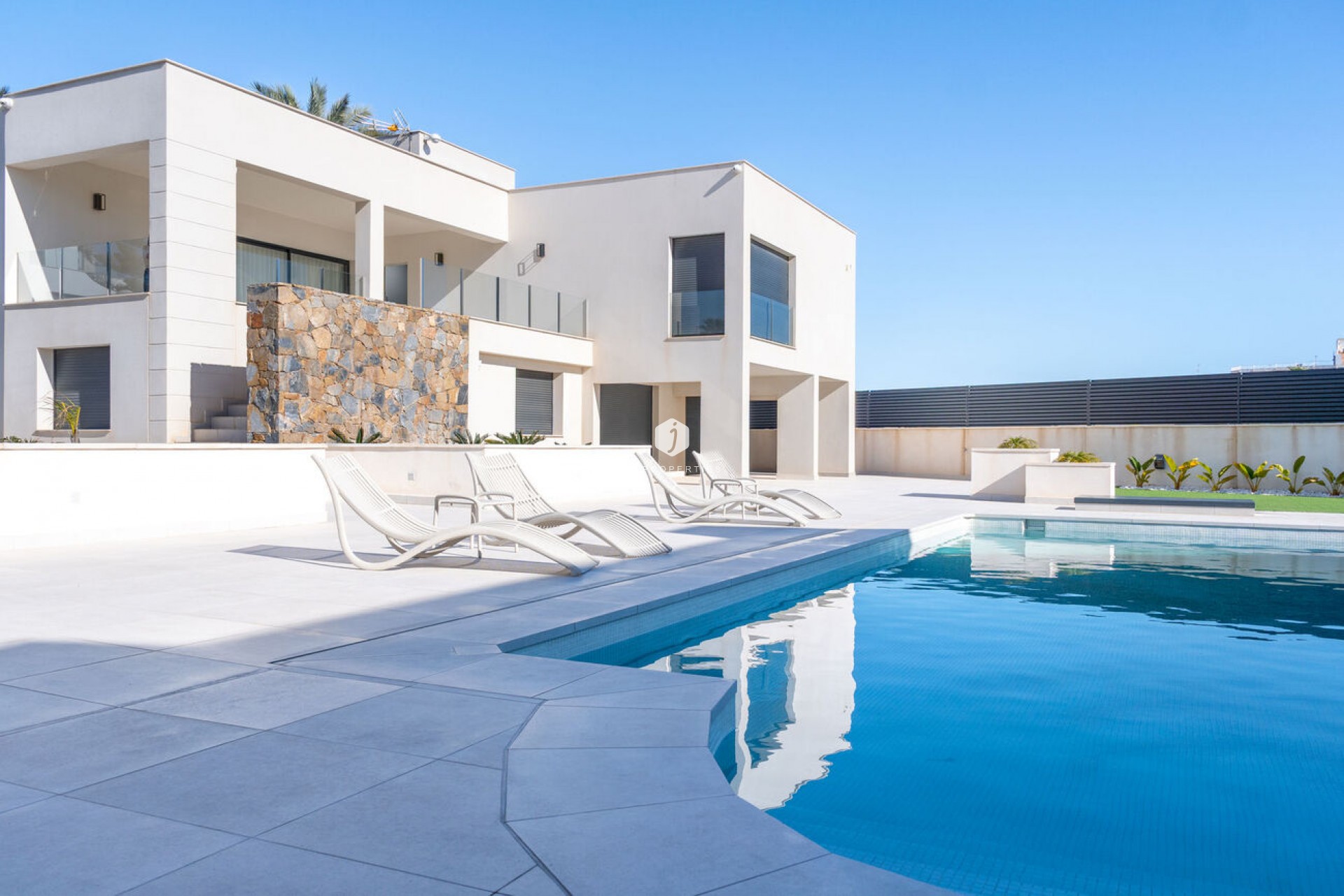 Z drugiej ręki - Villa -
Torrevieja - La Valeta