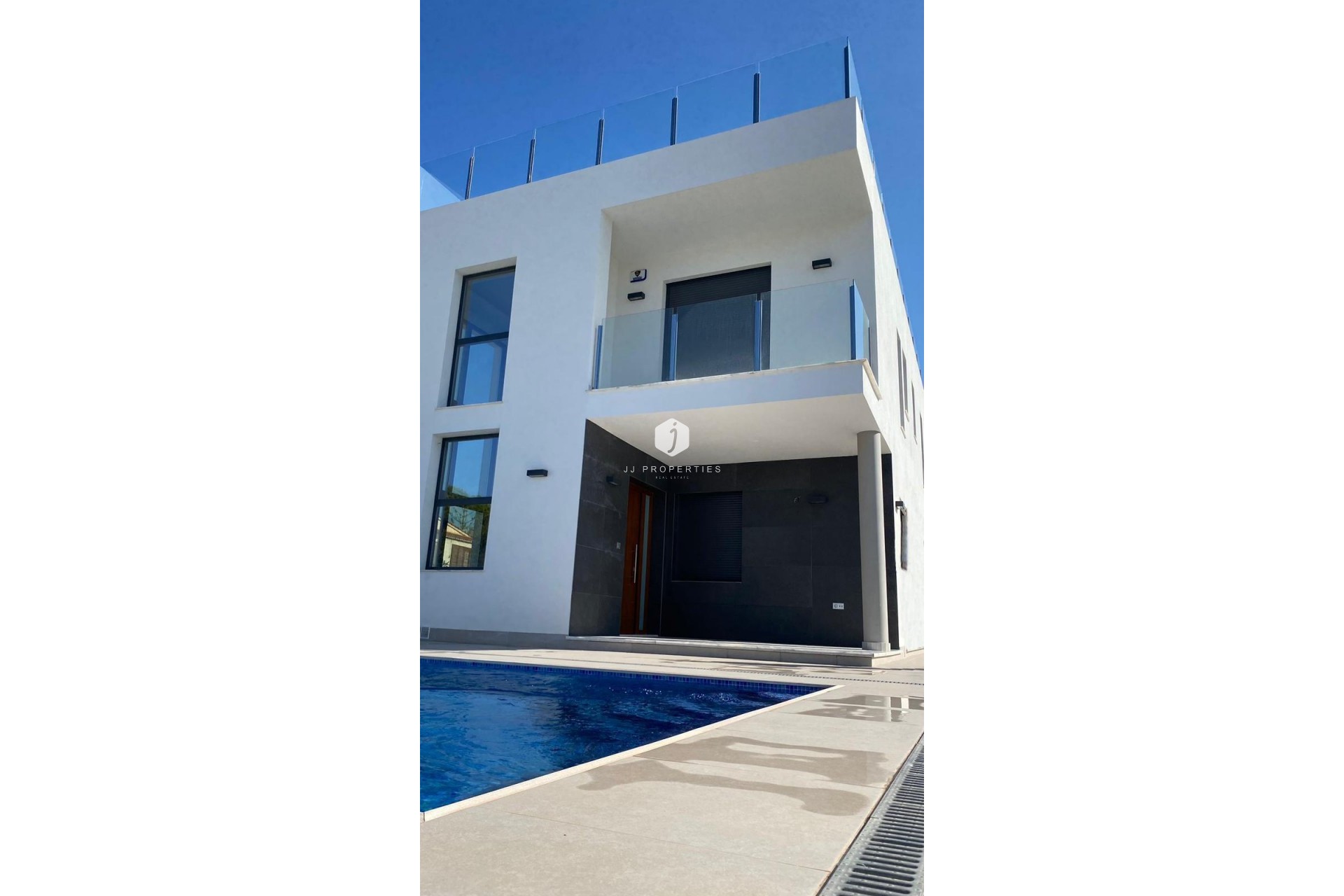 Z drugiej ręki - Villa -
Torrevieja - Los Balcones