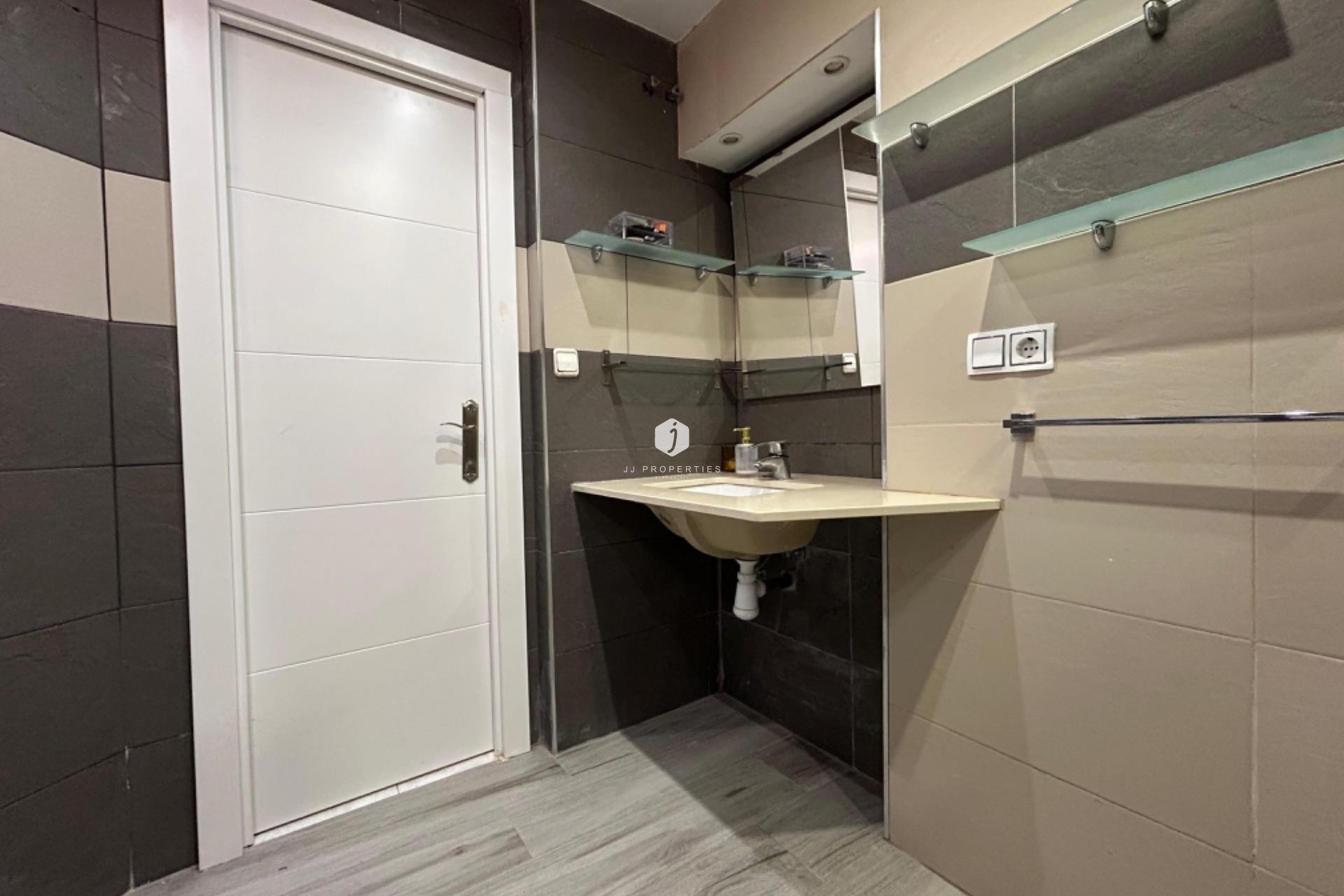 Z drugiej ręki - Villa -
Torrevieja - Los Frutales