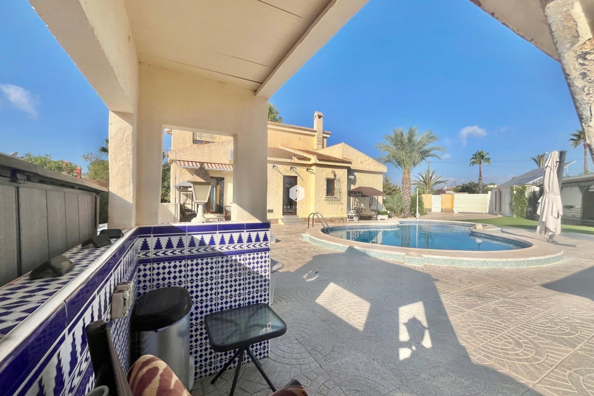 Z drugiej ręki - Villa -
Torrevieja - San luis