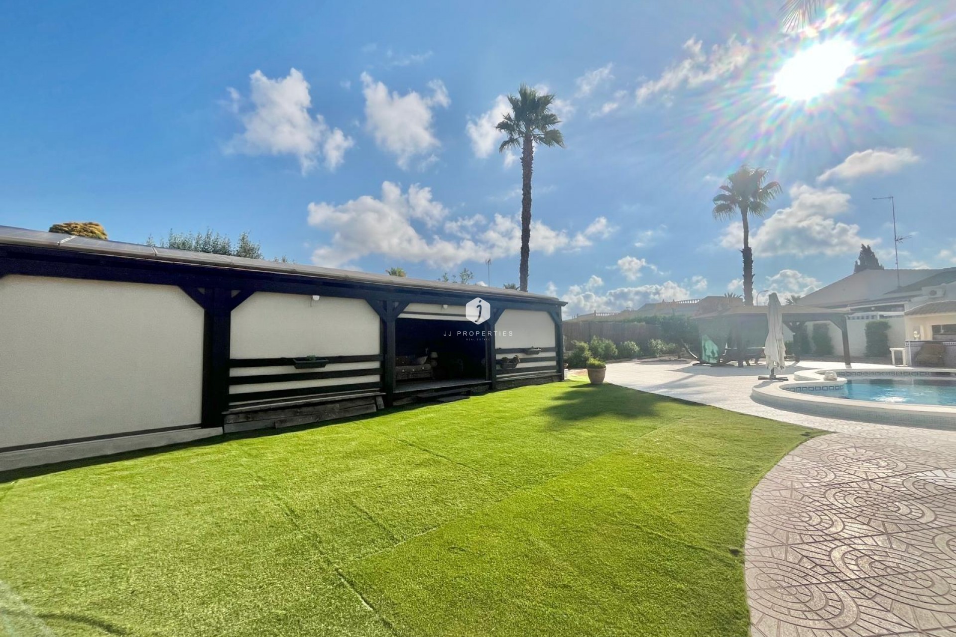 Z drugiej ręki - Villa -
Torrevieja - San luis