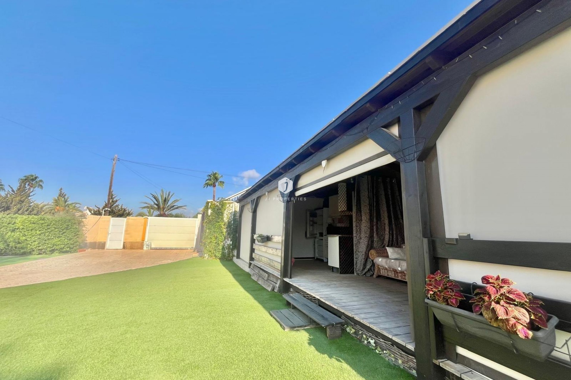 Z drugiej ręki - Villa -
Torrevieja - San luis