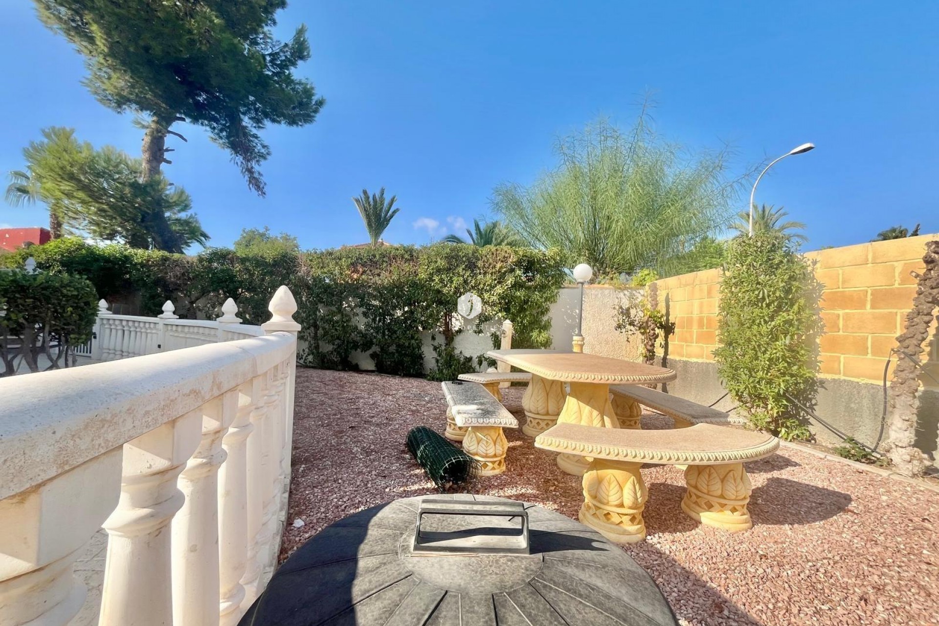 Z drugiej ręki - Villa -
Torrevieja - San luis