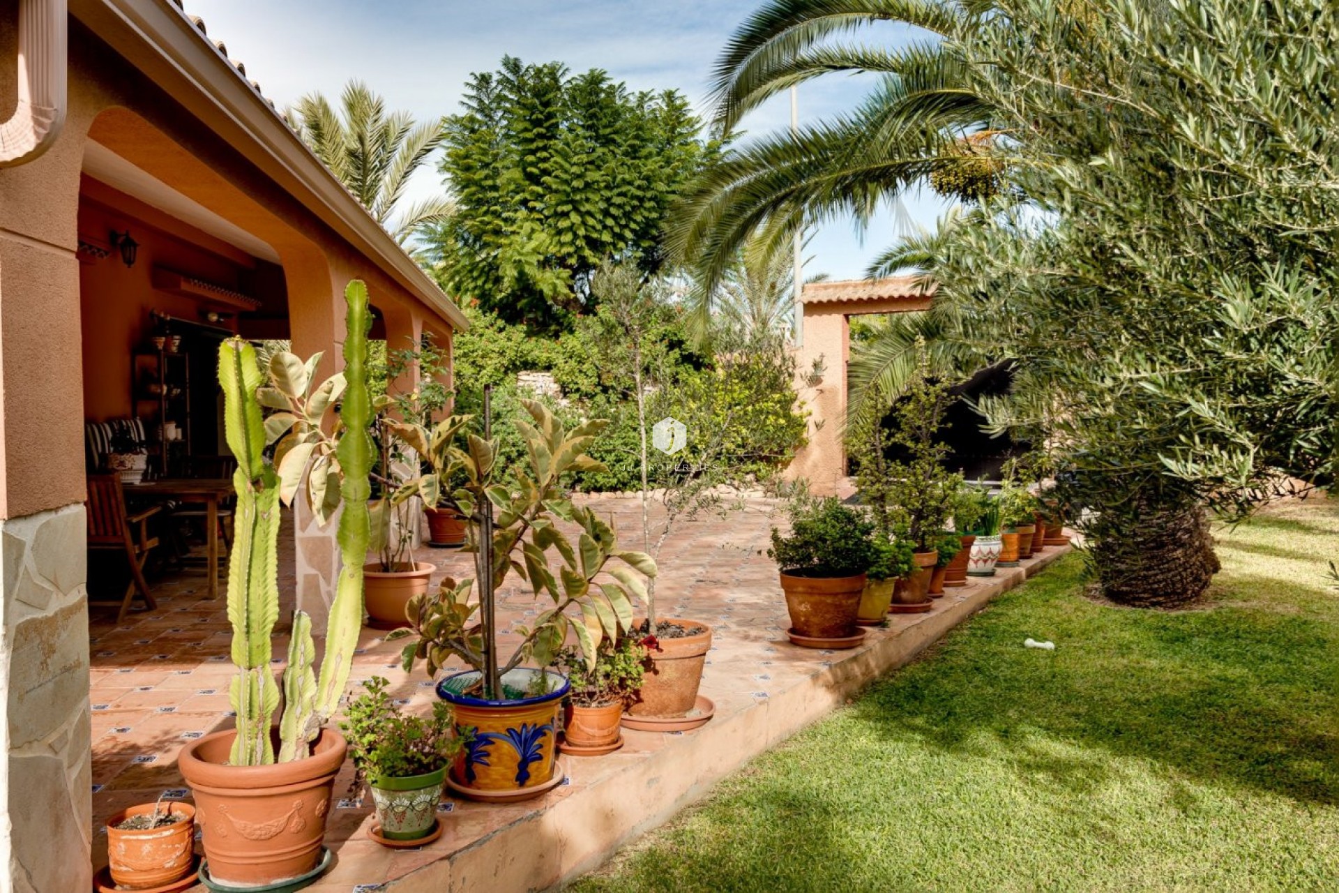 Z drugiej ręki - Villa -
Torrevieja - San luis