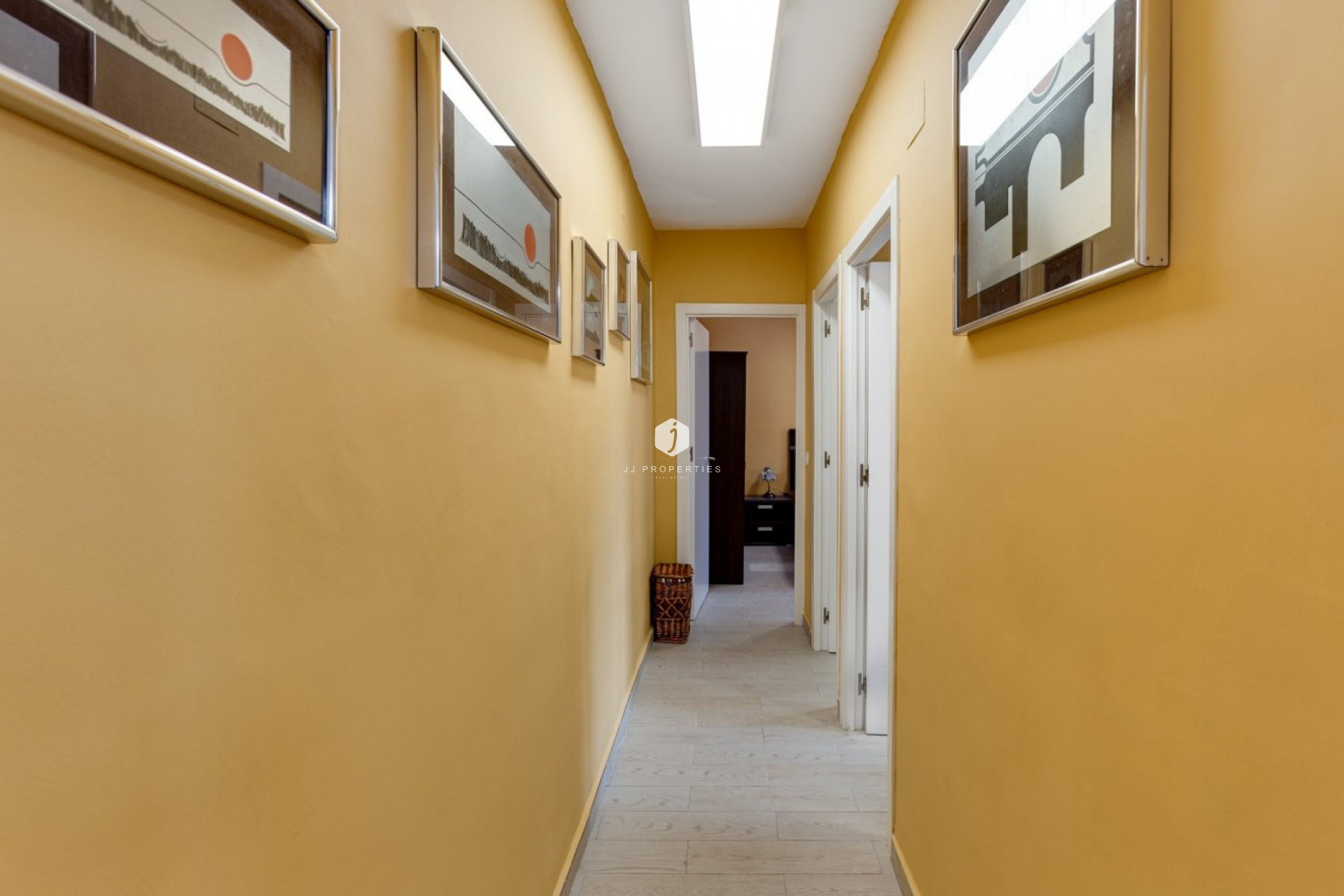 Z drugiej ręki - Villa -
Torrevieja - San luis