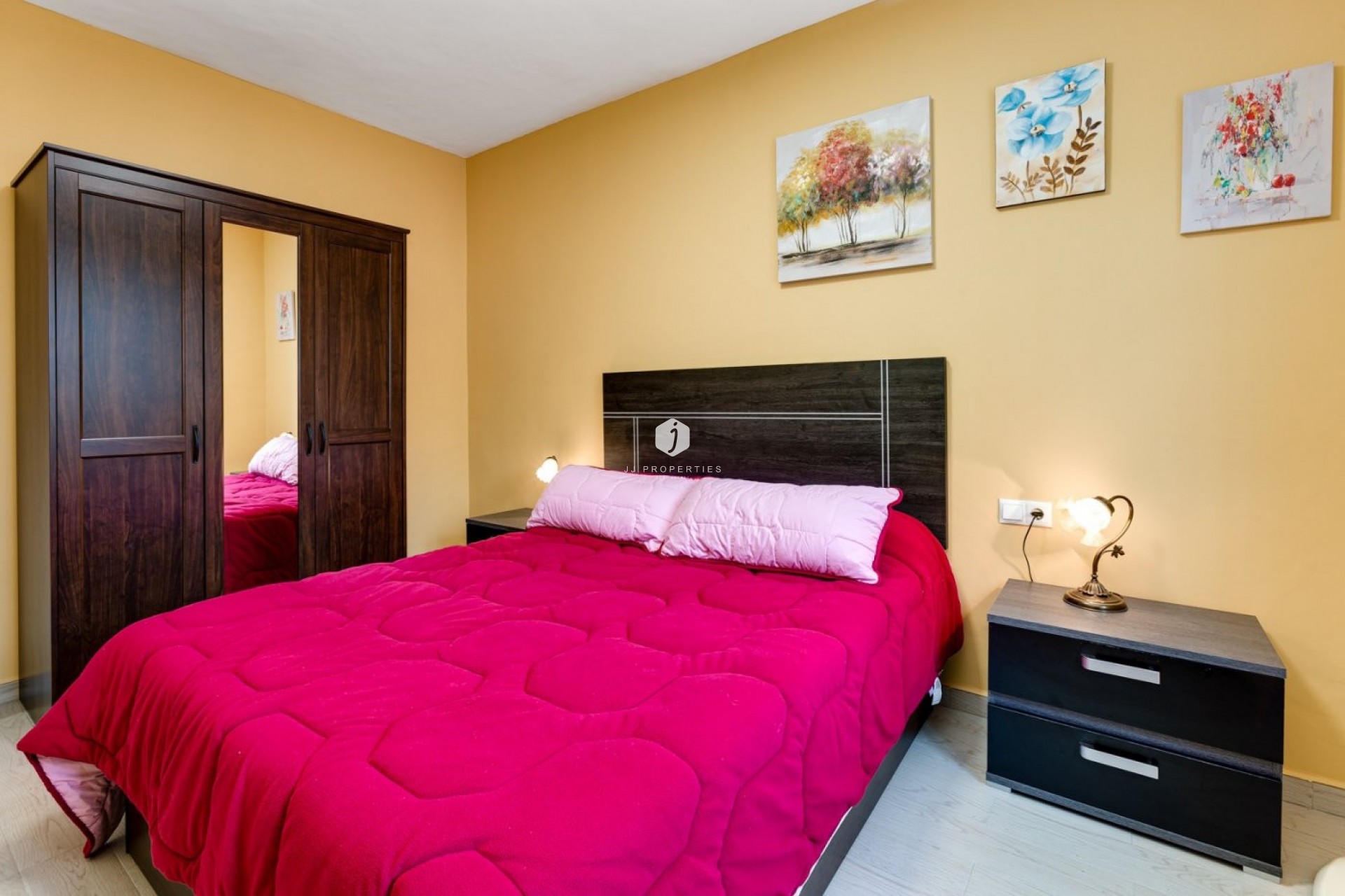 Z drugiej ręki - Villa -
Torrevieja - San luis