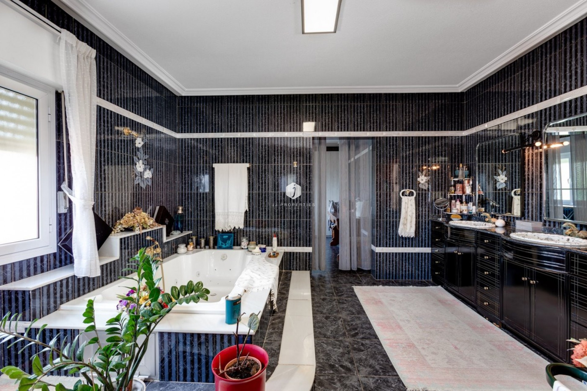 Z drugiej ręki - Villa -
Torrevieja - San luis