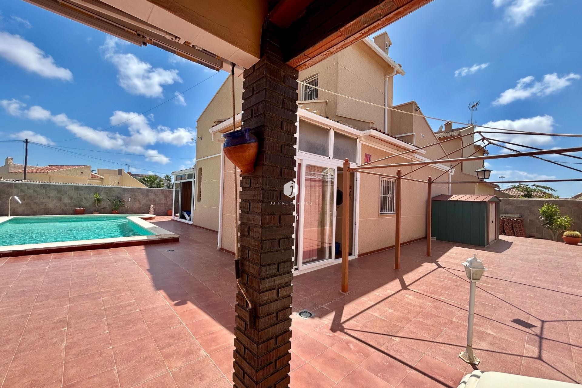 Z drugiej ręki - Villa -
Torrevieja - San luis