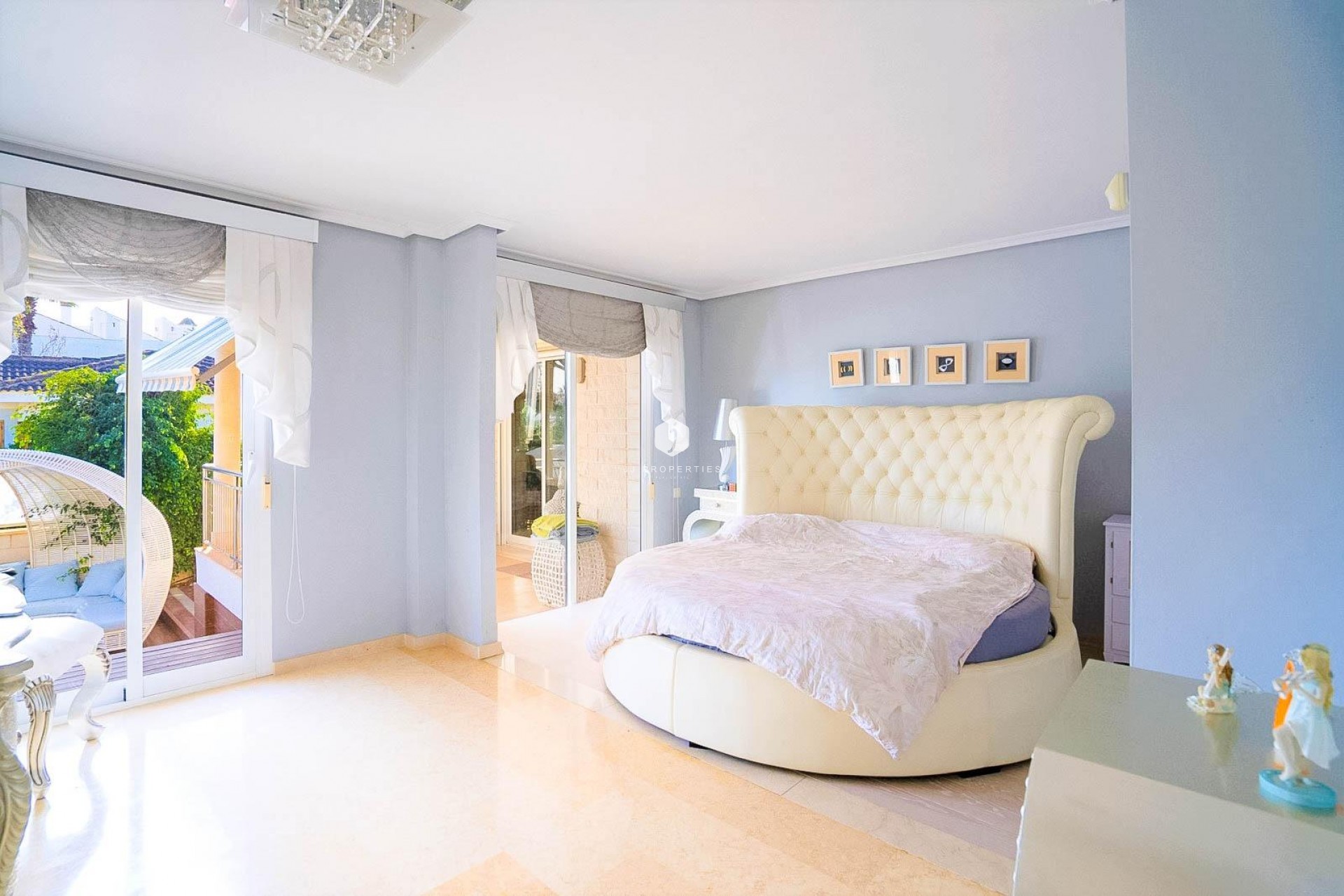 Z drugiej ręki - Villa -
Torrevieja - Torre la mata