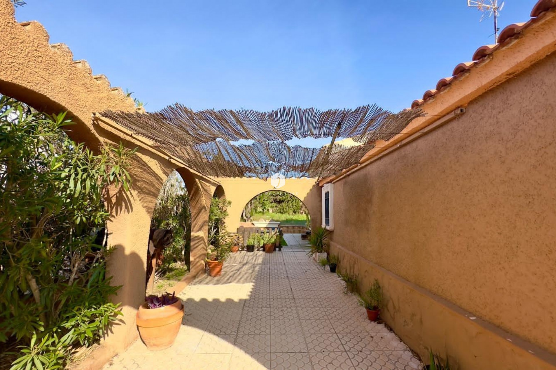 Z drugiej ręki - Villa -
Torrevieja - Torreblanca