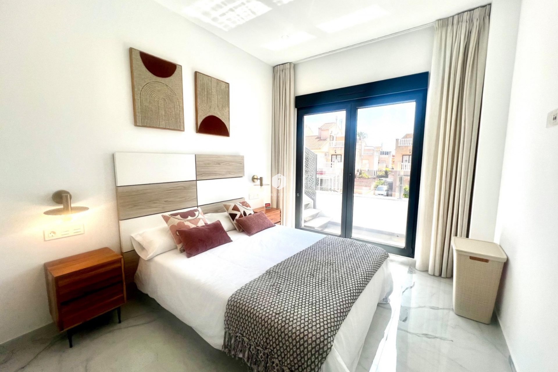 Z drugiej ręki - Villa -
Torrevieja - Torretas