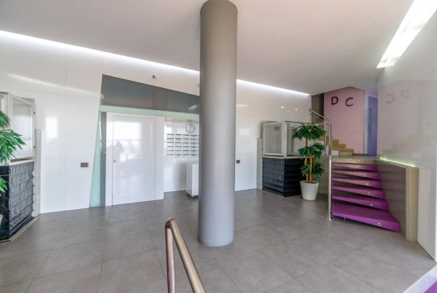 D'occasion - Appartement -
Torrevieja - Playa del cura