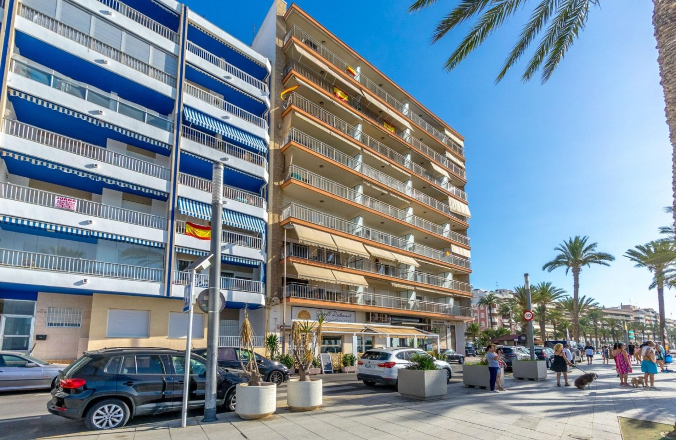 Aus zweiter Hand - Wohnung -
Torrevieja - Playa del cura