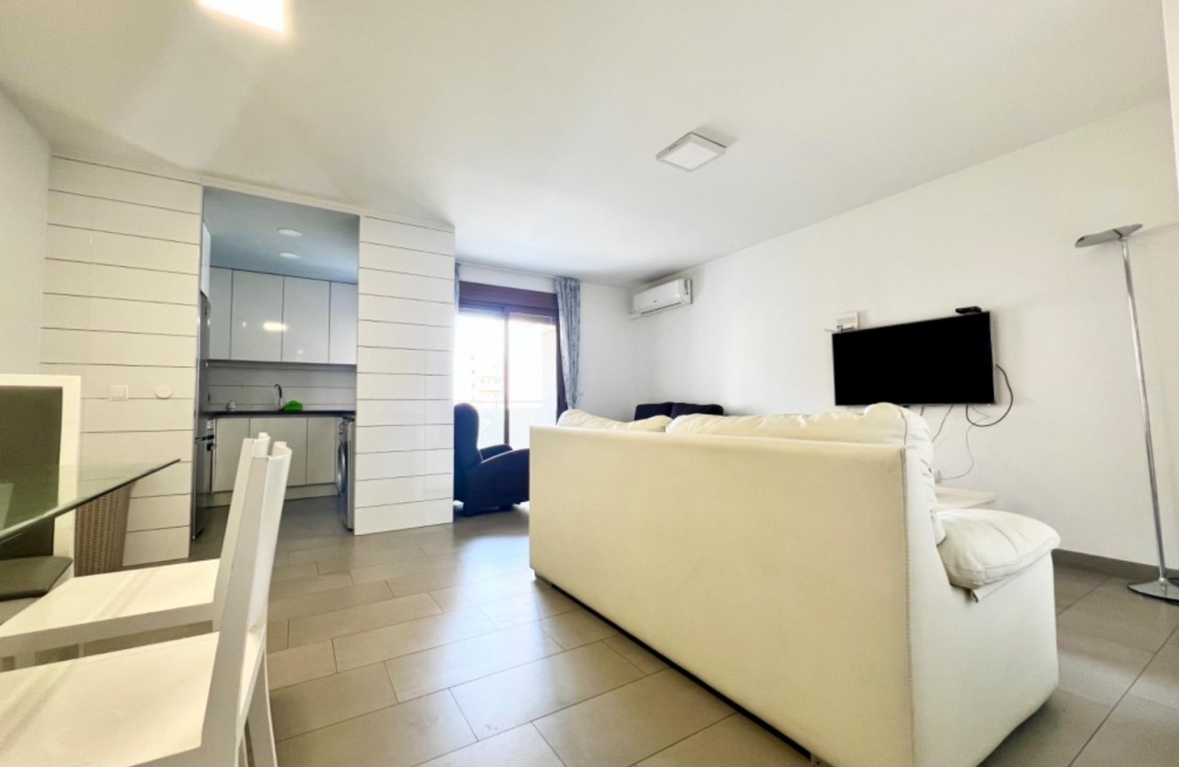 Aus zweiter Hand - Wohnung -
Torrevieja - Centro