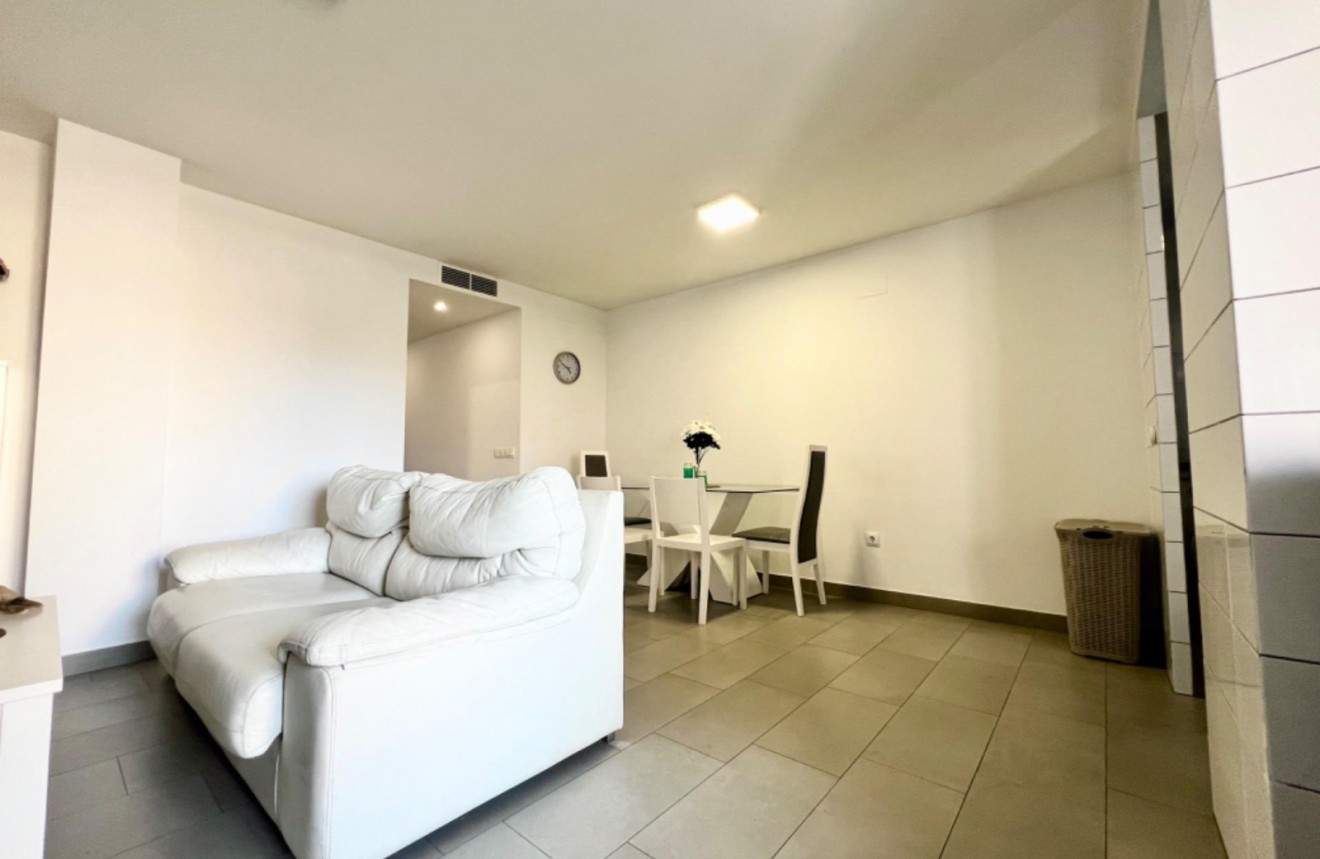 Aus zweiter Hand - Wohnung -
Torrevieja - Centro