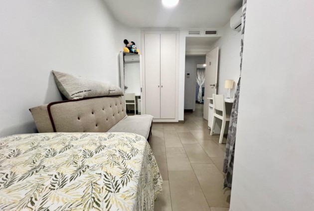 Aus zweiter Hand - Wohnung -
Torrevieja - Centro