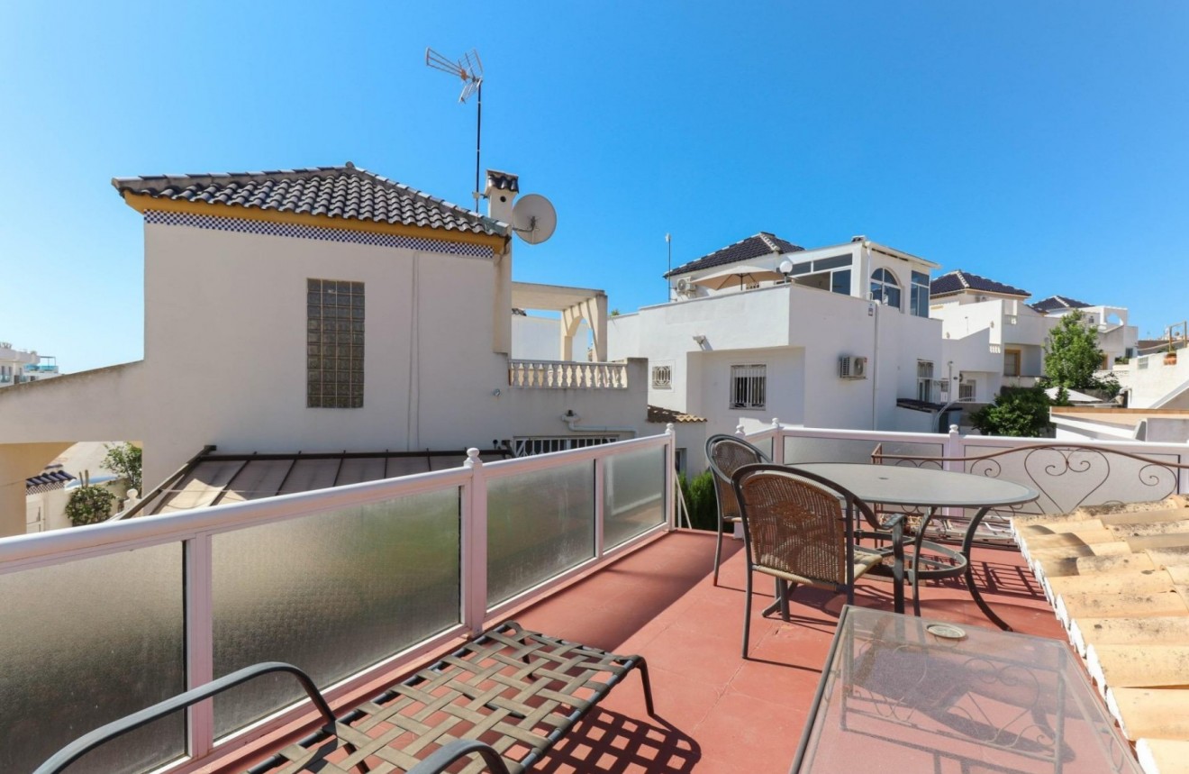 Z drugiej ręki - Bungalow -
Torrevieja - Los balcones