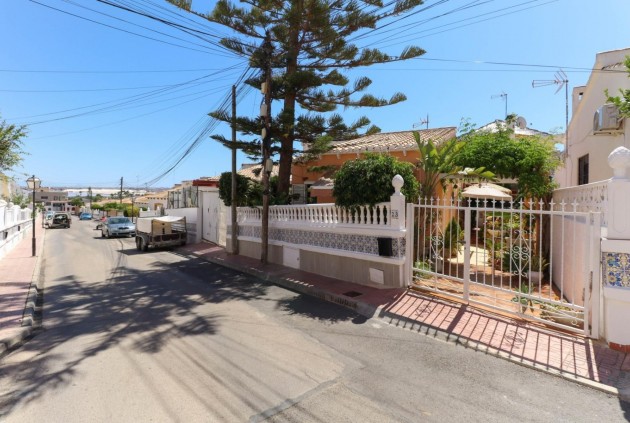 Tweedehands - Bungalow -
Torrevieja - Los balcones