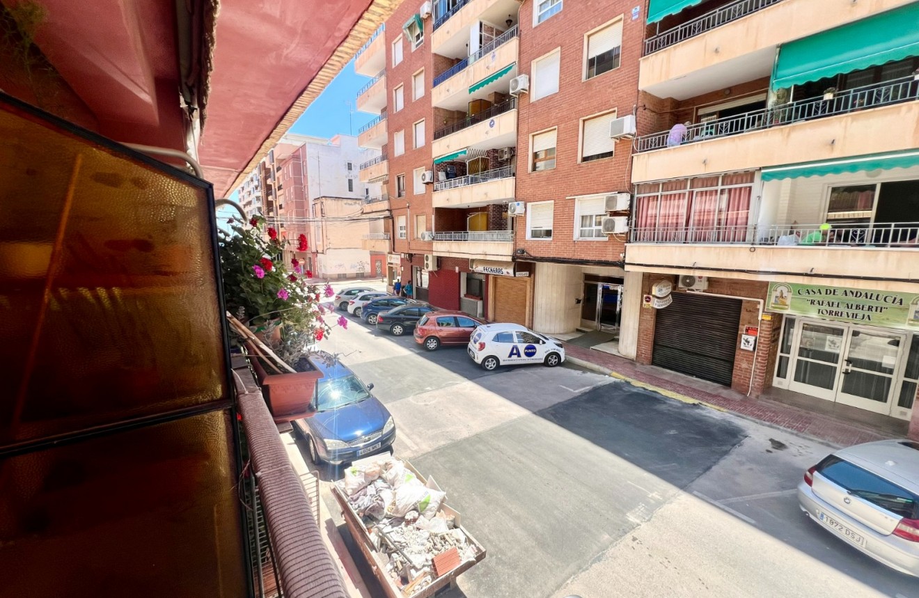 Tweedehands - Appartement / flat -
Torrevieja - Acequion