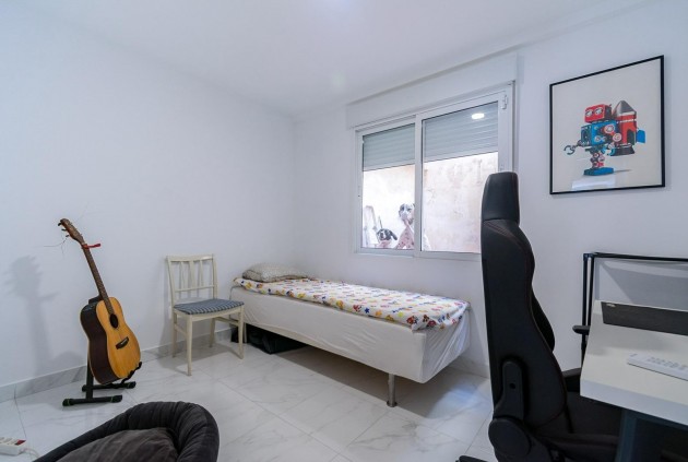 Aus zweiter Hand - Wohnung -
Torrevieja - Centro