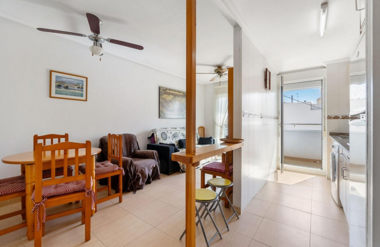 Lange Termijn Verhuur - Appartement / flat -
Torrevieja - Centro