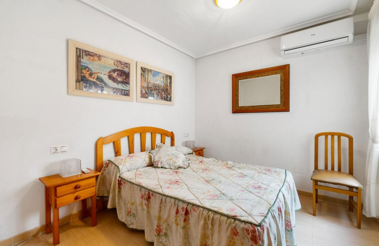 Lange Termijn Verhuur - Appartement / flat -
Torrevieja - Centro