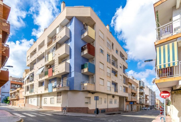 Long Term Rental - Apartment / flat -
Torrevieja - Centro