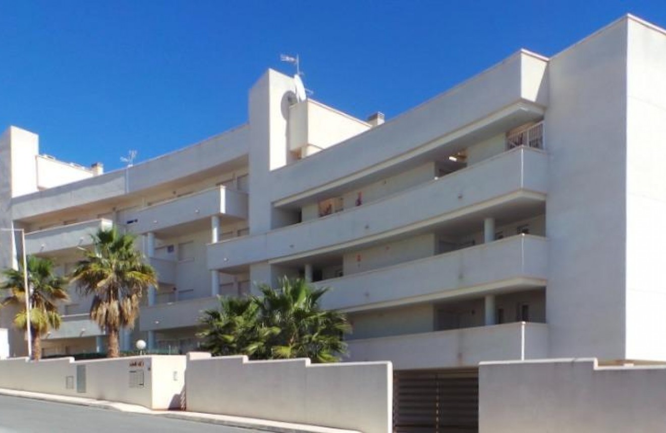 Obra nueva - Apartamento / piso -
Orihuela Costa - PAU 8