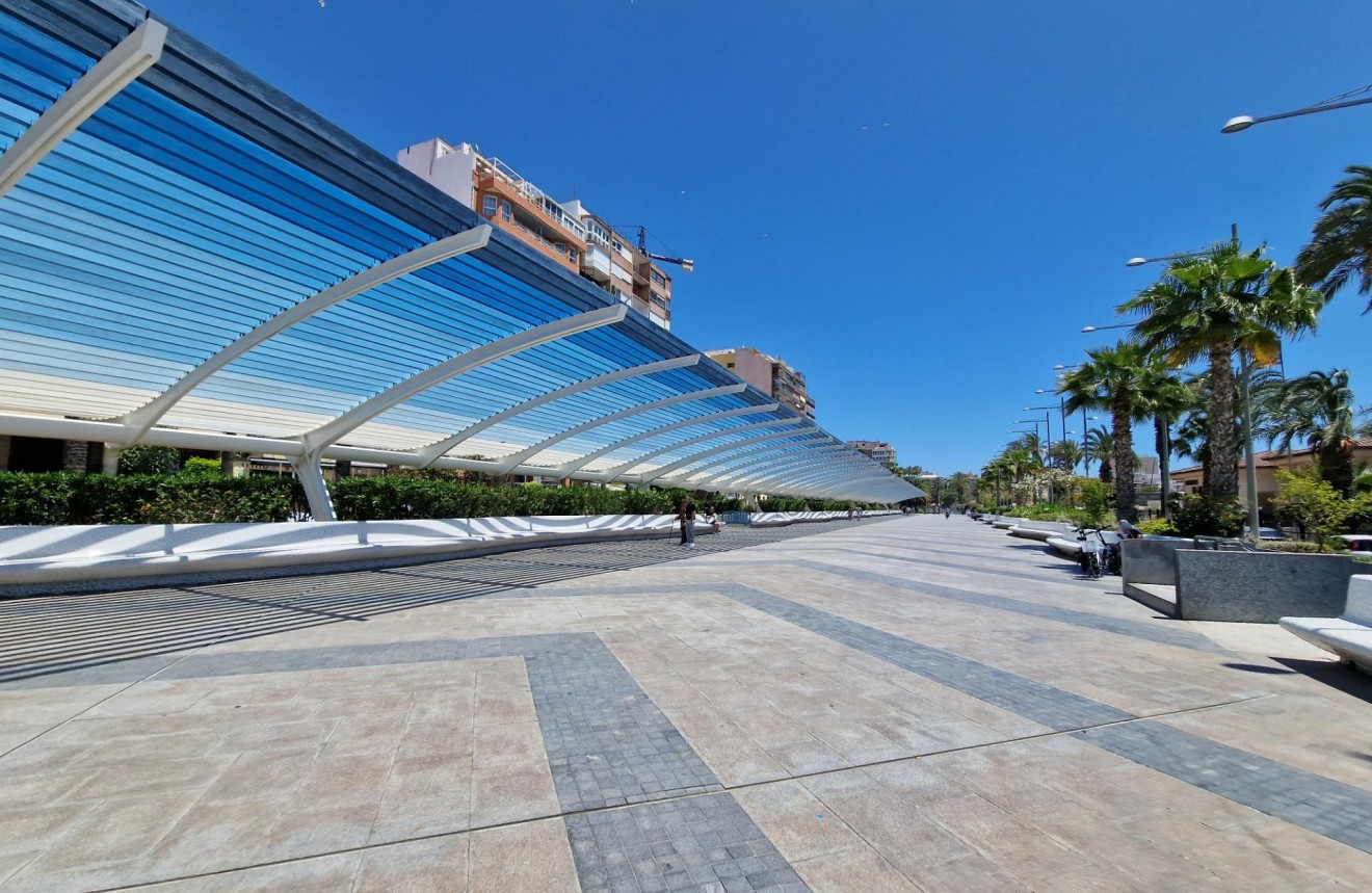 Neue Gebäude - Wohnung -
Torrevieja - Playa de los Locos