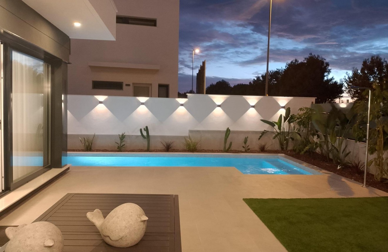 Nieuwbouw Woningen - Chalet -
San Javier - Roda Golf