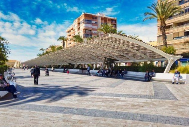 Obra nueva - Ático -
Torrevieja - La Mata