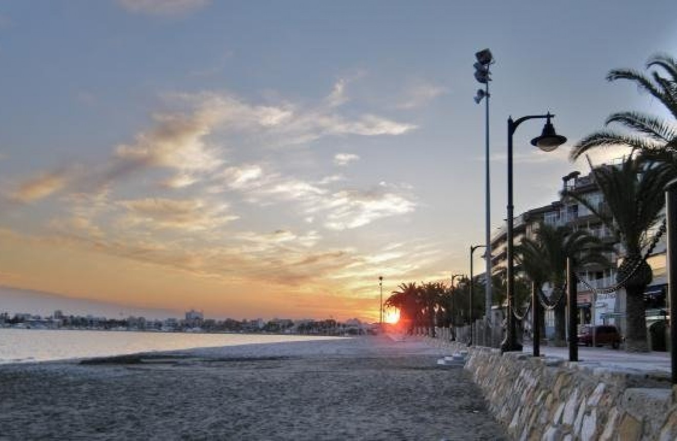 Neue Gebäude - Chalet -
San Pedro del Pinatar - Los Antolinos