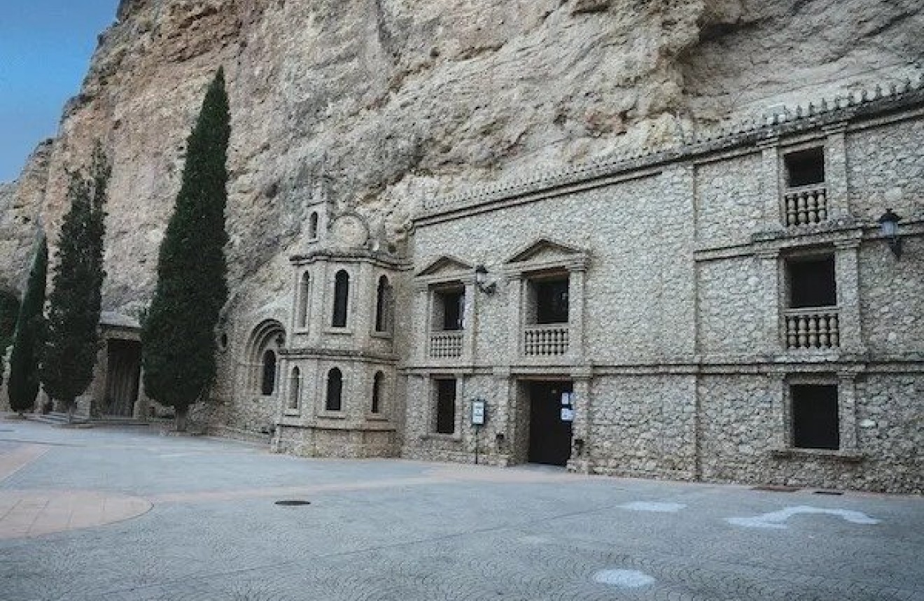 Neue Gebäude - Chalet -
Calasparra - Coto Riñales