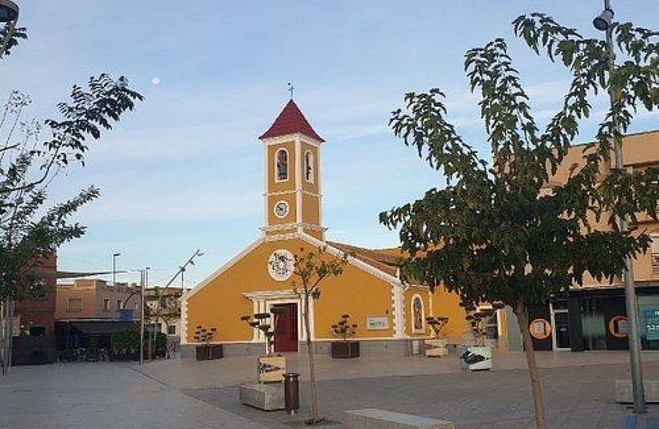 Neue Gebäude - Chalet -
Torre Pacheco - Roldán