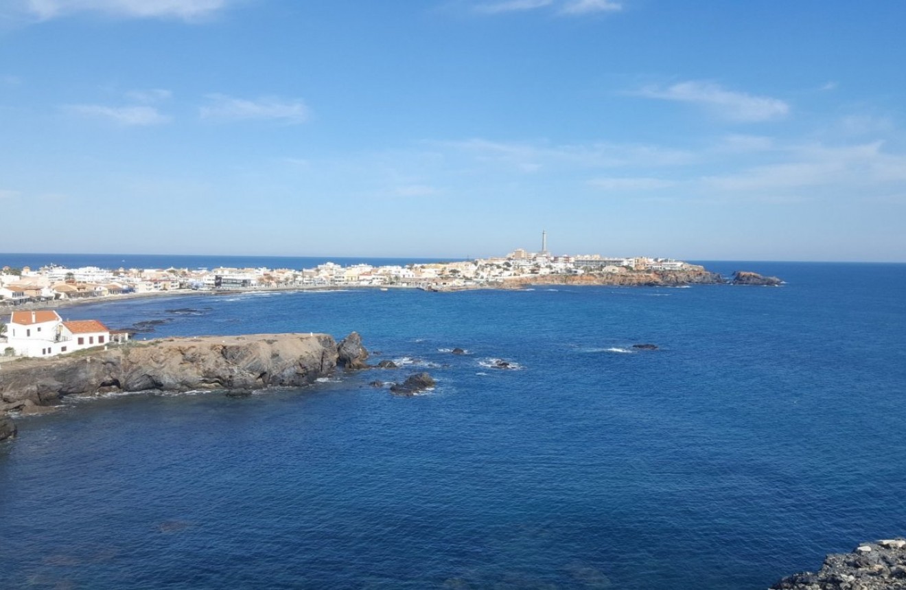 Nowy budynek - Szalet -
Cabo de Palos - Cala Medina