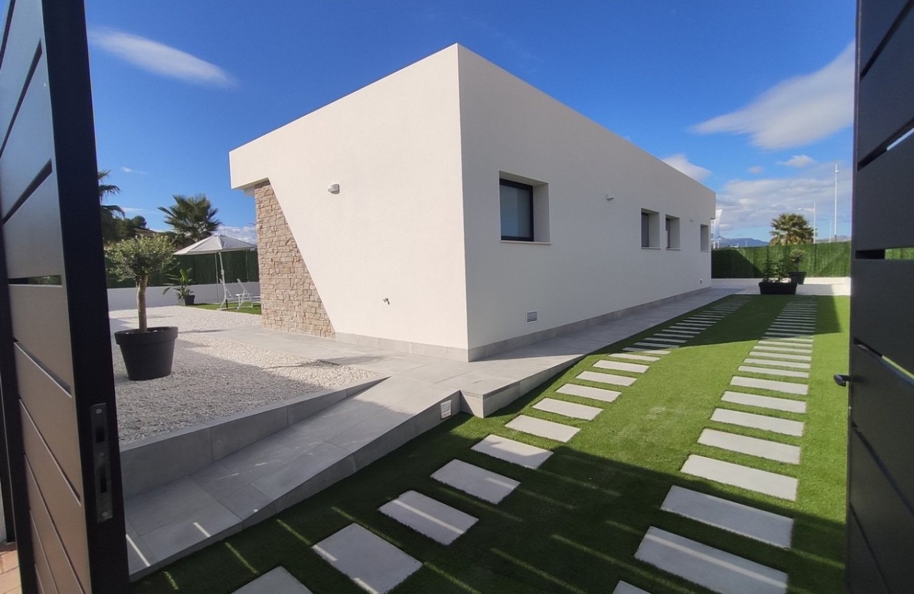 New Build - Chalet -
Calasparra - Urbanización Coto Riñales