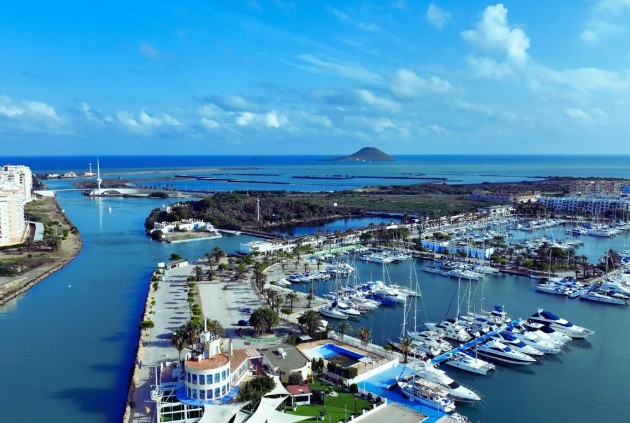 Nowy budynek - Szalet -
La Manga del Mar Menor - La Manga