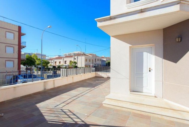 Nowy budynek - Bungalow -
Santa Pola - Centro