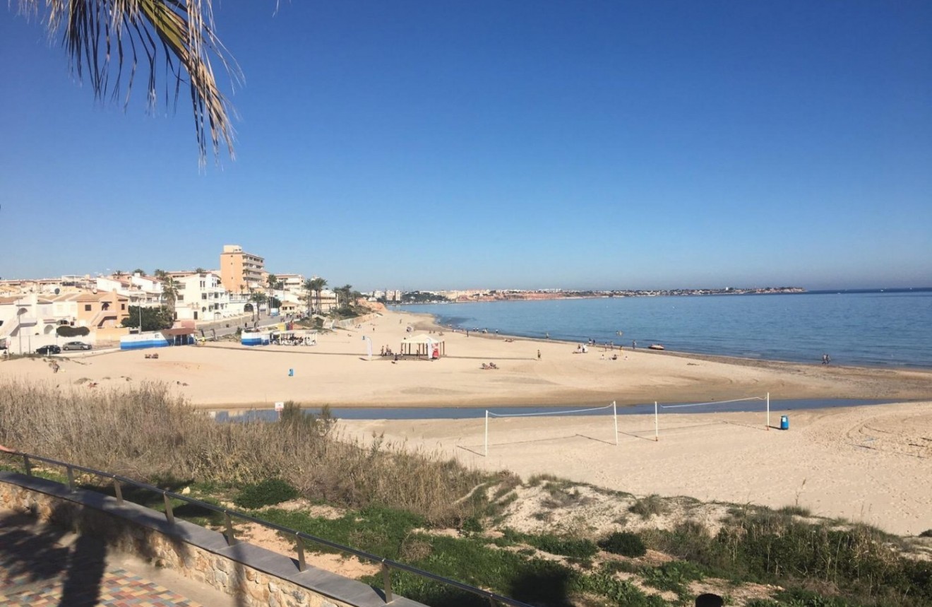 Obra nueva - Chalet -
Pilar de la Horadada - La Torre De La Horadada