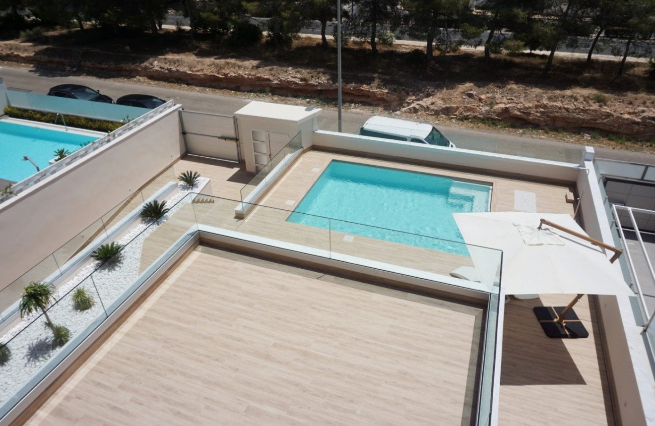 Obra nueva - Chalet -
Orihuela Costa - Agua Marina