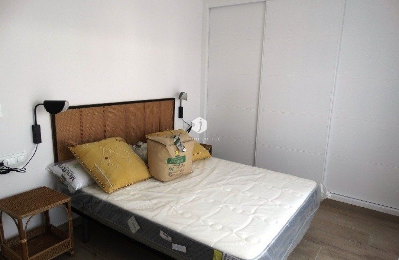 Obra nueva - Chalet -
Pilar de la Horadada - pueblo