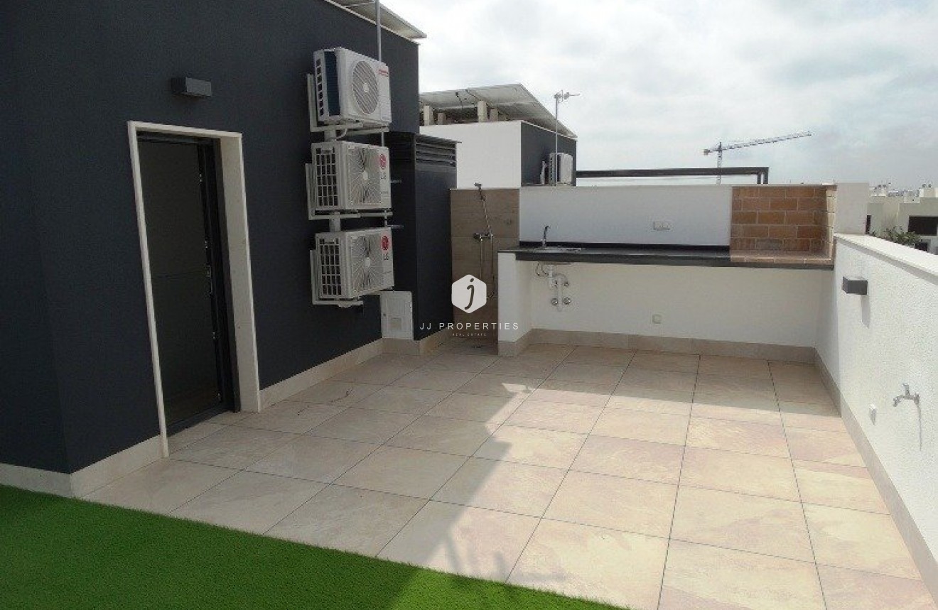 Obra nueva - Chalet -
Pilar de la Horadada - pueblo