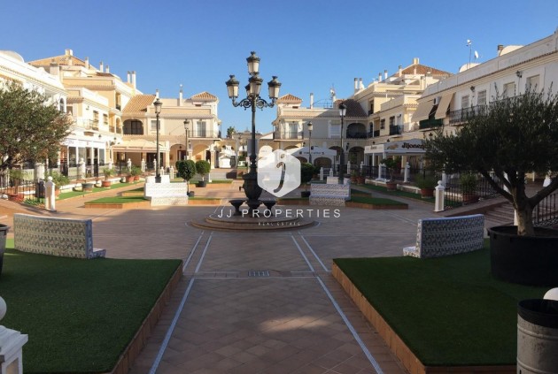 Obra nueva - Chalet -
Pilar de la Horadada - pueblo