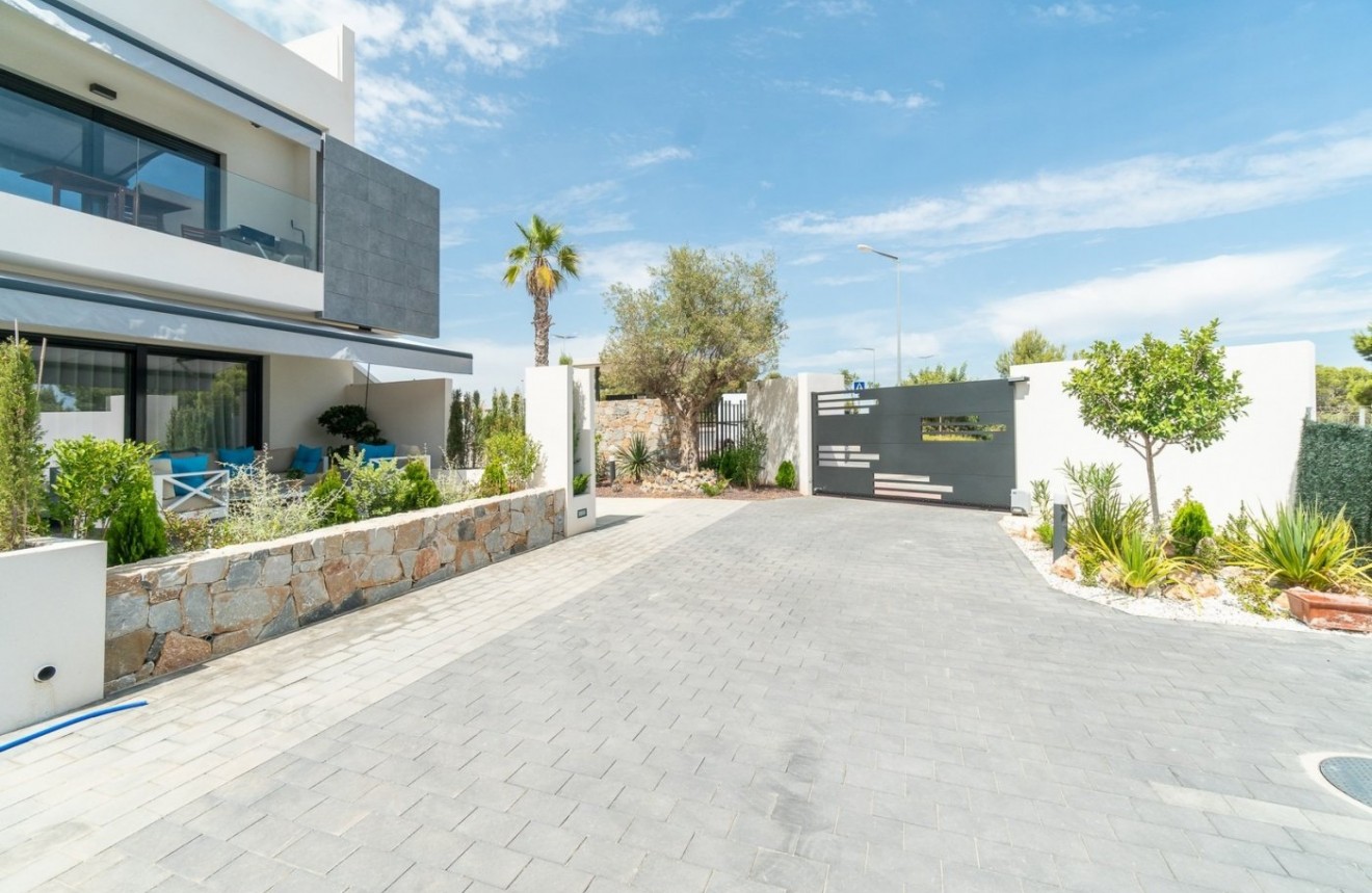 New Build - Bungalow -
Torrevieja - Los Balcones