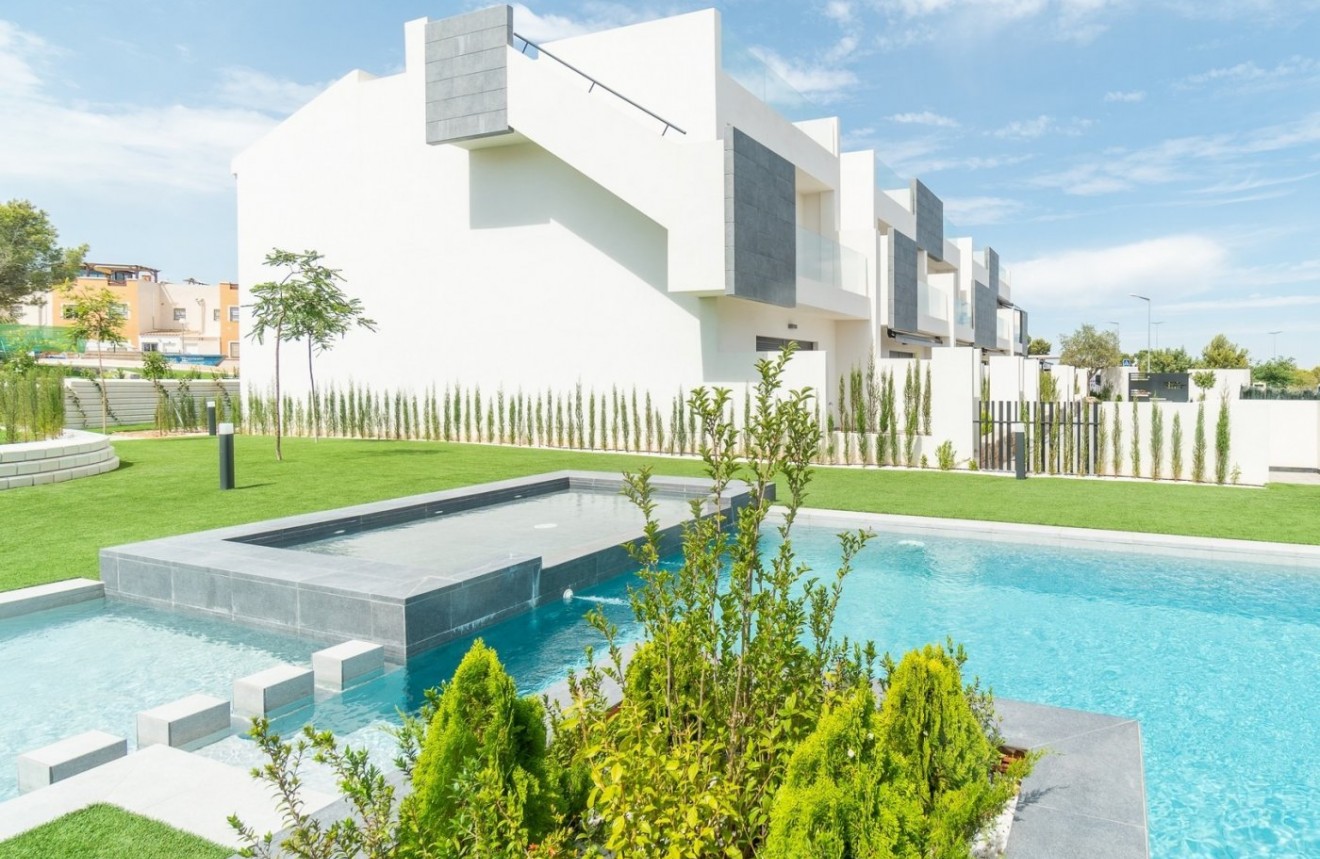 Neue Gebäude - Bungalow -
Torrevieja - Los Balcones