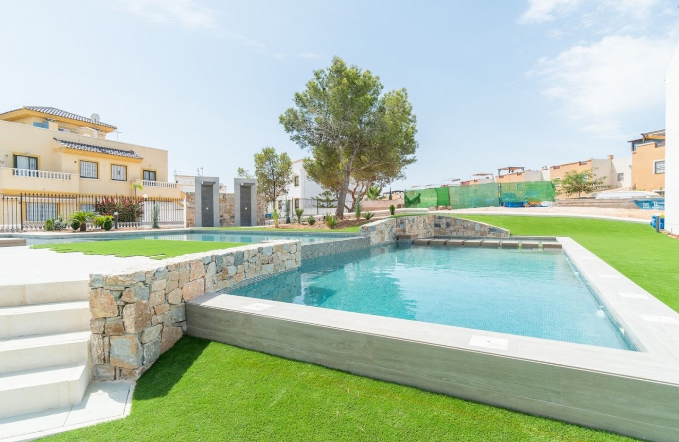 Nowy budynek - Bungalow -
Torrevieja - Los Balcones