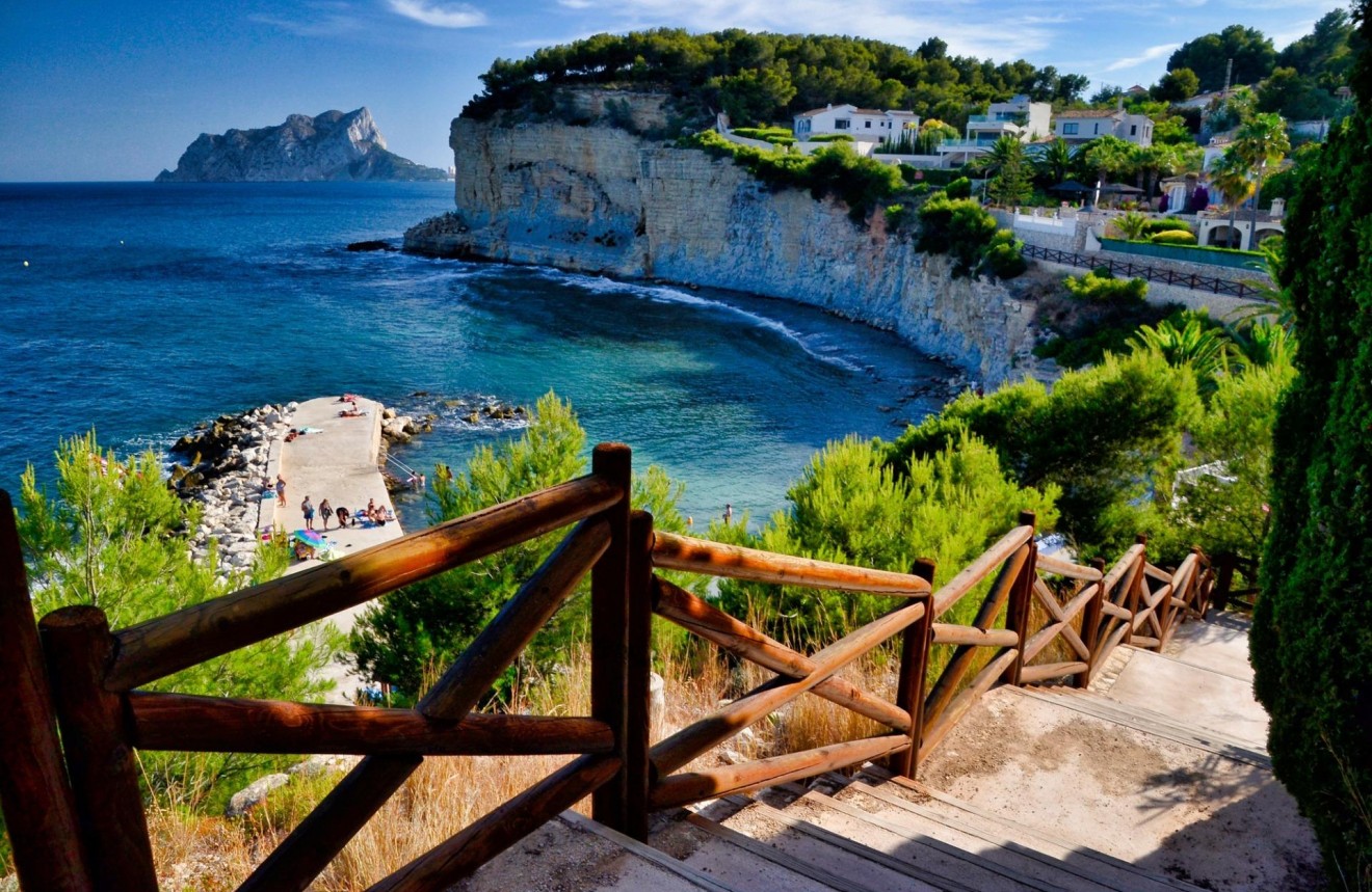 Nowy budynek - Szalet -
Benissa - Playa Fustera