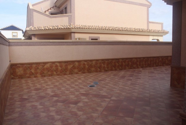 Neue Gebäude - Chalet -
Torrevieja - Los altos