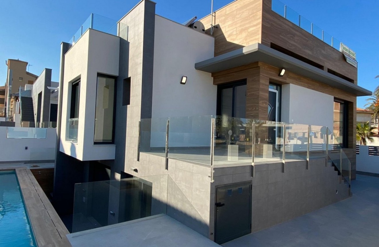 Nieuwbouw Woningen - Chalet -
Torrevieja - La Mata Pueblo